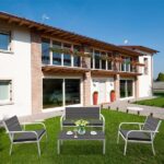 Salottino Divano Tavolino 2 Poltrone Acciaio hdpe con Cuscini Giada
