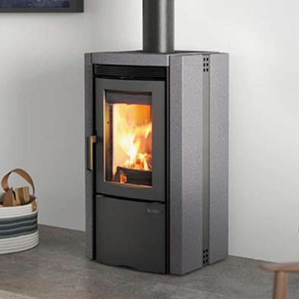 Stufa a Legna Ester BII pietra Vulcan La Nordica Extraflame 7,5 KW