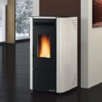 Stufa a pellet ventilata Ketty 5.0 La Nordica Extraflame 6,5 KW